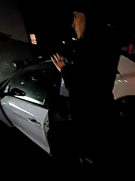 ainaht online show from 11/15/25, 07:18