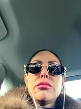 ainaht online show from 12/18/25, 12:31