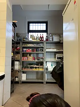 ainaht online show from 12/23/25, 08:35