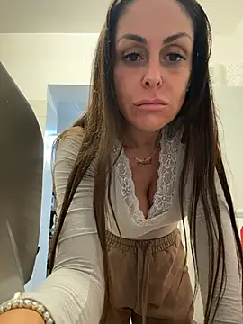 ainaht online show from 11/16/25, 09:03