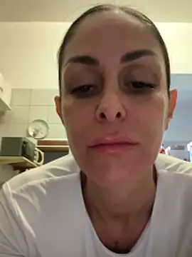 ainaht online show from 02/08/26, 08:45