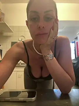 ainaht online show from 04/07/26, 07:43