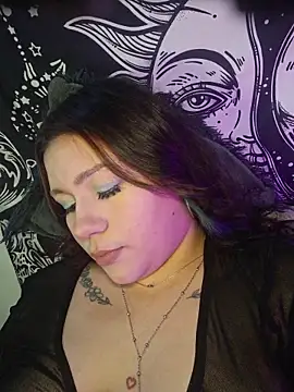 MegXo online show from 12/21/25, 09:15