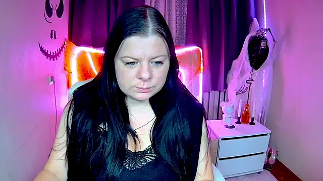 BritneyRaine online show from 10/18/25, 06:15