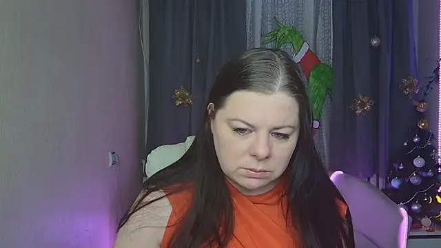 Snapshot of BritneyRaine chatting on 12/23/25, 07:07 BritneyRaine online show from 12/23/25, 07:07