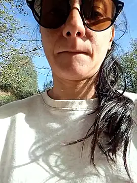 Lauraxxsteen online show from 11/09/25, 02:10