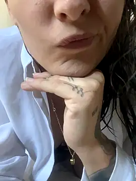 anonyme hot47 online show from 11/04/25, 09:13