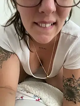 anonyme hot47 online show from 10/05/25, 11:23