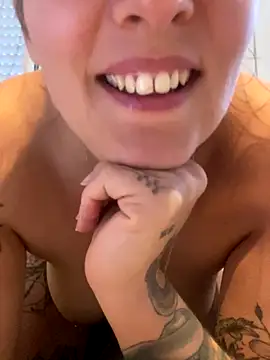 anonyme hot47 online show from 10/10/25, 08:37