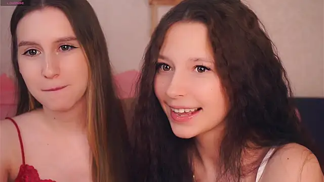 Snapshot of GabrielleLynchard chatting on 11/04/25, 07:39 GabrielleLynchard online show from 11/04/25, 07:39