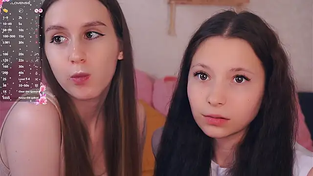 Snapshot of GabrielleLynchard chatting on 11/05/25, 07:17 GabrielleLynchard online show from 11/05/25, 07:17