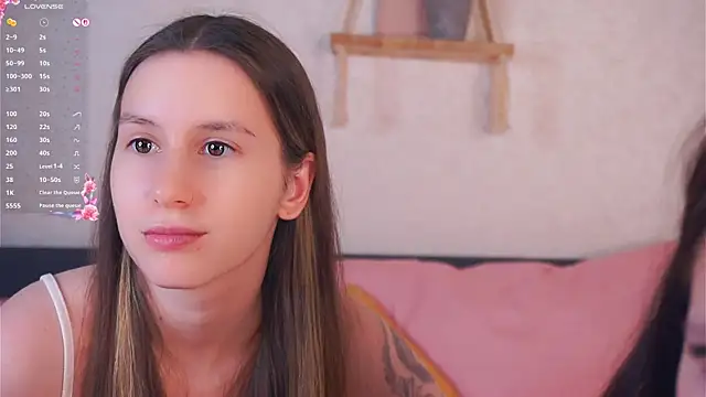 Snapshot of GabrielleLynchard chatting on 11/30/25, 08:20 GabrielleLynchard online show from 11/30/25, 08:20