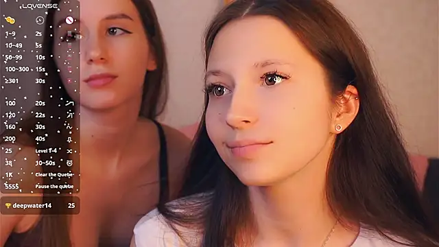 Snapshot of GabrielleLynchard chatting on 11/10/25, 08:14 GabrielleLynchard online show from 11/10/25, 08:14