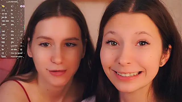 Snapshot of GabrielleLynchard chatting on 11/09/25, 07:07 GabrielleLynchard online show from 11/09/25, 07:07