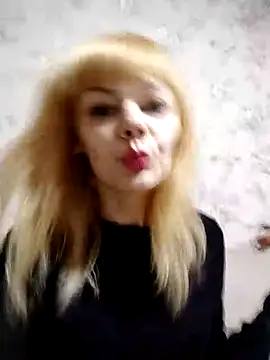 Snapshot of AliceSwan1122 chatting on 10/03/25, 02:29 AliceSwan1122 online show from 10/03/25, 02:29