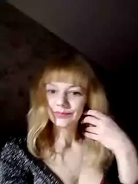 Snapshot of AliceSwan1122 chatting on 10/18/25, 09:06 AliceSwan1122 online show from 10/18/25, 09:06