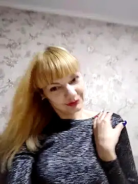 Snapshot of AliceSwan1122 chatting on 10/15/25, 03:53 AliceSwan1122 online show from 10/15/25, 03:53