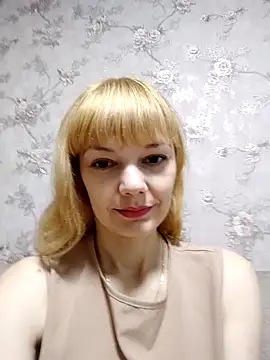 Snapshot of AliceSwan1122 chatting on 09/15/25, 02:28 AliceSwan1122 online show from 09/15/25, 02:28