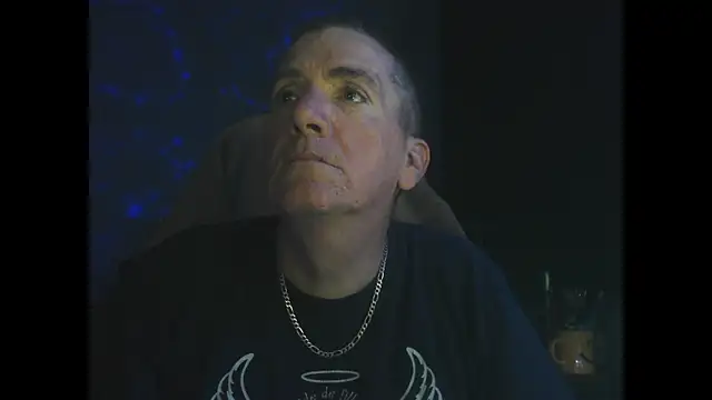 Sex and loves online show from 11/05/25, 03:42