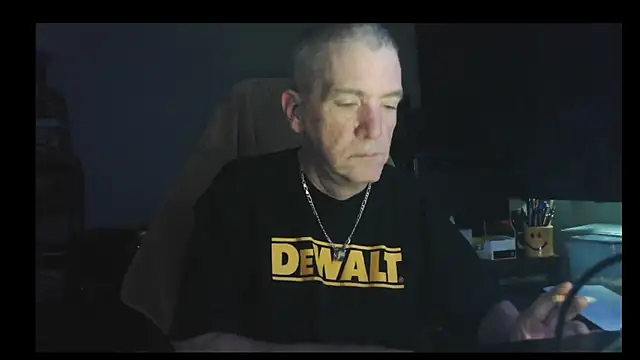 Snapshot of Sex_and_loves chatting on 09/14/25, 10:32 Sex and loves online show from 09/14/25, 10:32