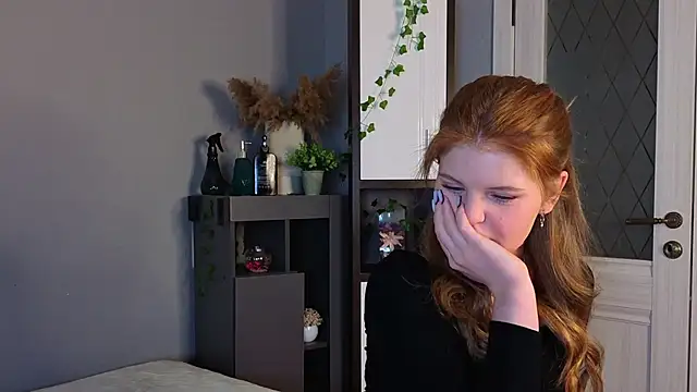 pielittle online show from 09/29/25, 04:30