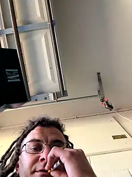 Clownboi17 online show from 11/05/25, 05:38