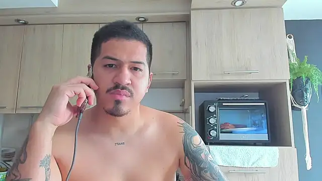 Snapshot of Arnolwilliams chatting on 09/24/25, 07:09 Arnolwilliams online show from 09/24/25, 07:09