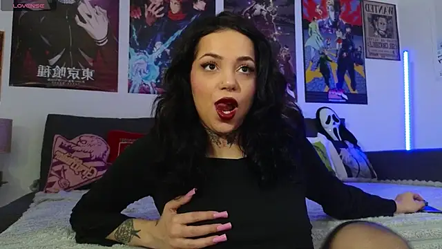 KiraQuinn1 online show from 10/25/25, 02:50
