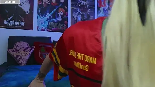 KiraQuinn1 online show from 11/07/25, 04:00