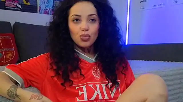 KiraQuinn1 online show from 02/26/26, 04:51