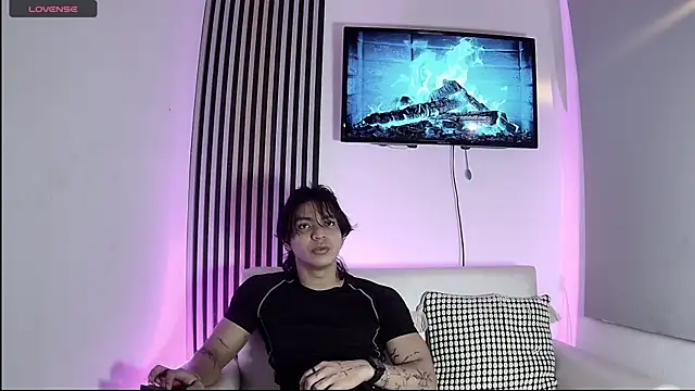 toji luxxer online show from 11/09/25, 02:26