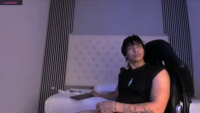 toji luxxer online show from 11/15/25, 08:46