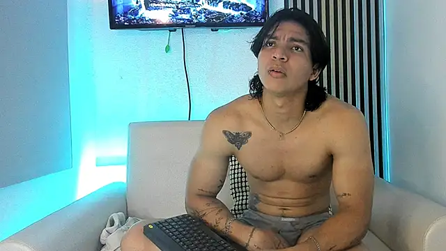 toji luxxer online show from 10/10/25, 03:07