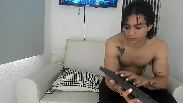 toji luxxer online show from 10/17/25, 01:35