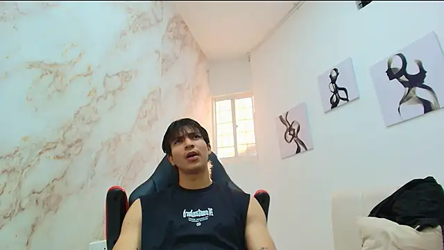 toji luxxer online show from 12/15/25, 08:25