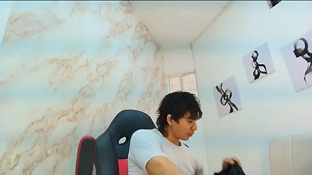 toji luxxer online show from 12/14/25, 08:25