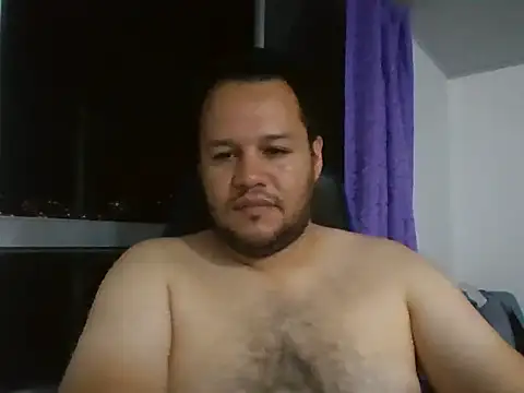 Snapshot of Alpha-Bear chatting on 09/23/25, 01:12 Alpha-Bear online show from 09/23/25, 01:12