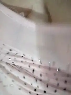 LaraStons online show from 09/29/25, 11:49