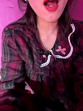 Moon pusy online show from 12/20/25, 02:20