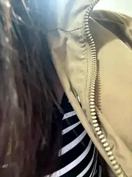 Moon pusy online show from 12/20/25, 01:30