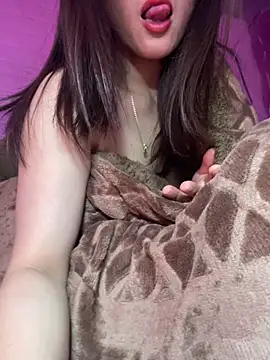 Moon pusy online show from 11/29/25, 07:36