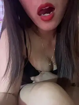 Moon pusy online show from 04/02/26, 01:51