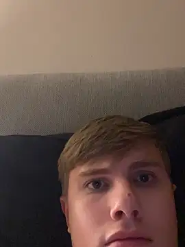 Snapshot of Sammyboy2211 chatting on 11/11/25, 01:11 Sammyboy2211 online show from 11/11/25, 01:11