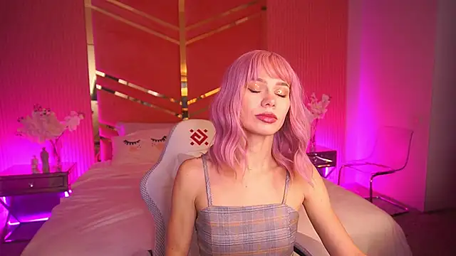 ShyySiren online show from 11/02/25, 08:19