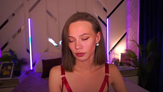 ShyySiren online show from 12/18/25, 02:43