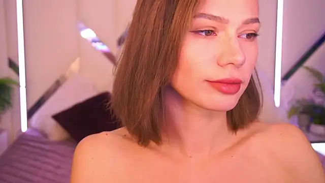 ShyySiren online show from 12/02/25, 09:00