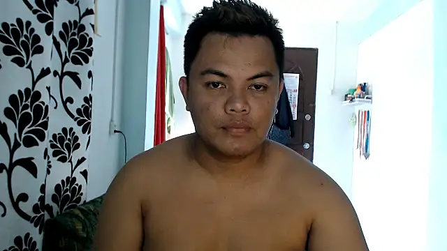 Snapshot of Gayasianzowe chatting on 09/30/25, 06:08 Gayasianzowe online show from 09/30/25, 06:08