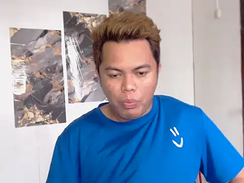 Snapshot of Gayasianzowe chatting on 09/20/25, 05:56 Gayasianzowe online show from 09/20/25, 05:56
