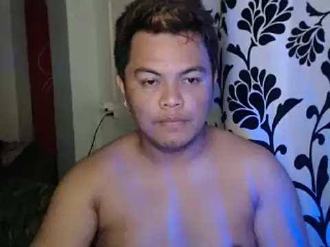 Snapshot of Gayasianzowe chatting on 10/26/25, 11:54 Gayasianzowe online show from 10/26/25, 11:54