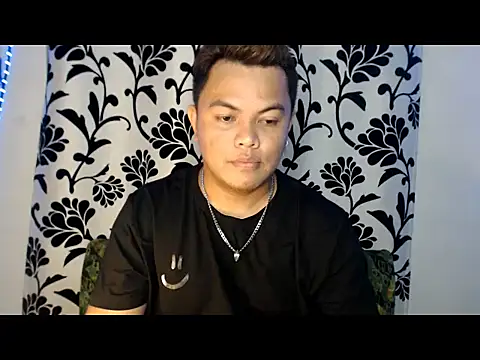 Snapshot of Gayasianzowe chatting on 10/01/25, 02:32 Gayasianzowe online show from 10/01/25, 02:32